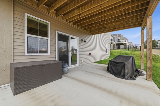 2017 Froman Dr, Economy, PA 15005