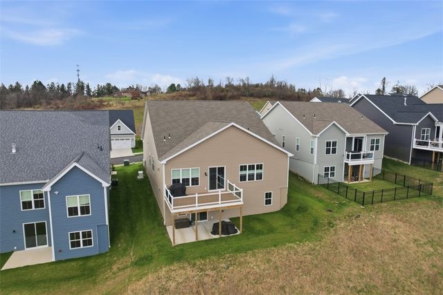 2017 Froman Dr, Economy, PA 15005