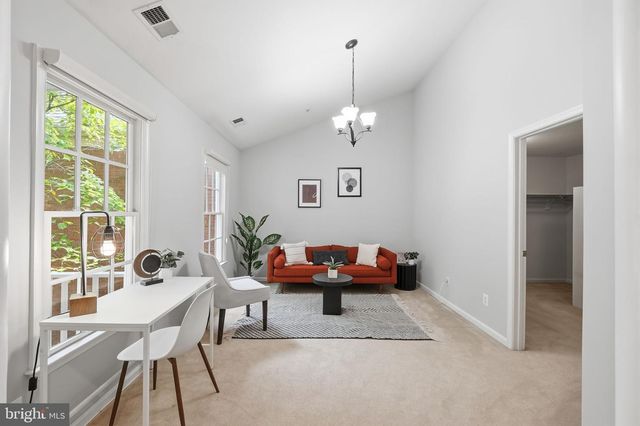 306 OAK KNOLL TER, Rockville, MD 20850