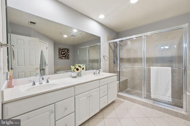 306 OAK KNOLL TER, Rockville, MD 20850
