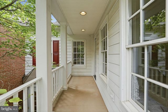 306 OAK KNOLL TER, Rockville, MD 20850