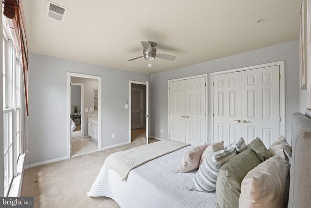306 OAK KNOLL TER, Rockville, MD 20850
