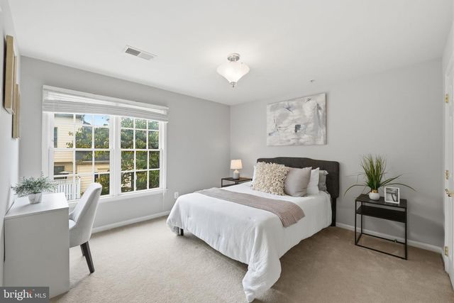 306 OAK KNOLL TER, Rockville, MD 20850