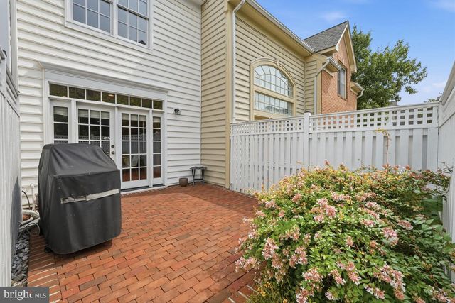 306 OAK KNOLL TER, Rockville, MD 20850