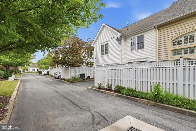 306 OAK KNOLL TER, Rockville, MD 20850