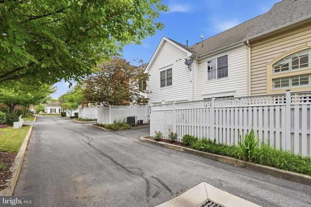 306 OAK KNOLL TER, Rockville, MD 20850