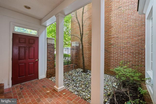 306 OAK KNOLL TER, Rockville, MD 20850
