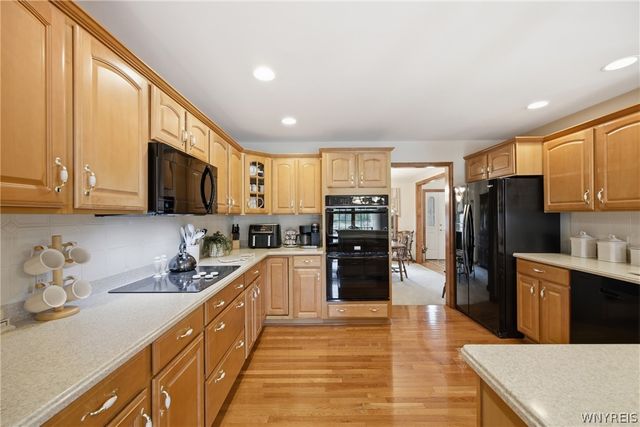 6981 Pintail Court, Wheatfield, NY 14120