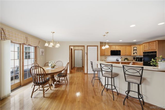 6981 Pintail Court, Wheatfield, NY 14120