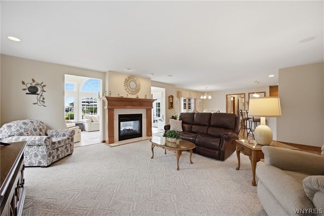 6981 Pintail Court, Wheatfield, NY 14120