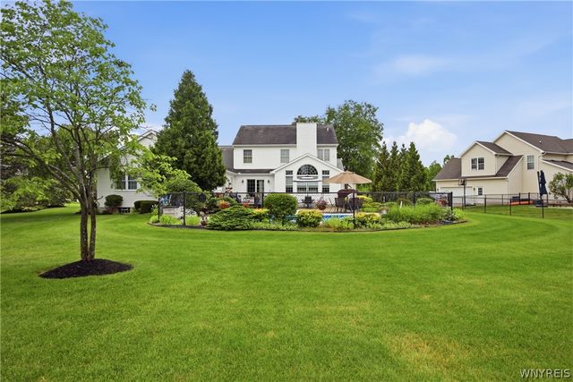 6981 Pintail Court, Wheatfield, NY 14120