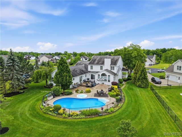 6981 Pintail Court, Wheatfield, NY 14120