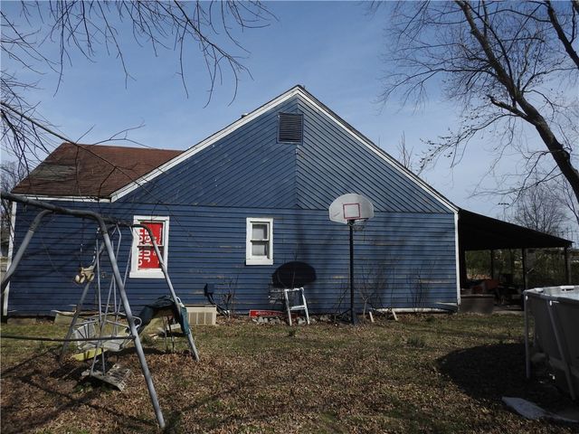 1511 W Huntsville Avenue, Springdale, AR 72764
