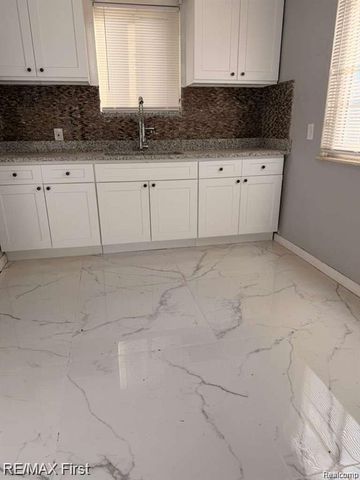 17159 Woodingham Drive, Detroit, MI 48221