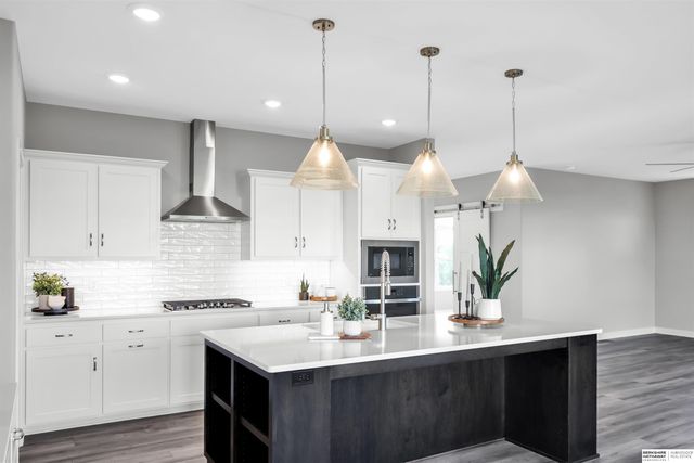 5513 N 191st Street, Elkhorn, NE 68022