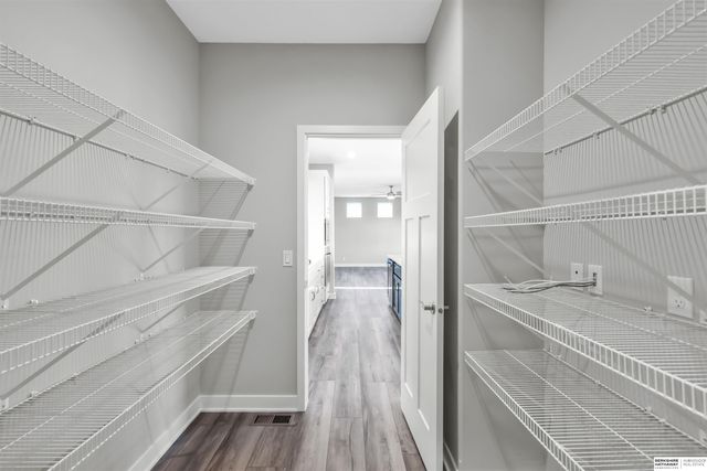 5513 N 191st Street, Elkhorn, NE 68022