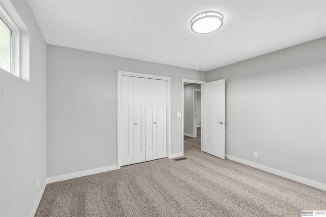 5513 N 191st Street, Elkhorn, NE 68022