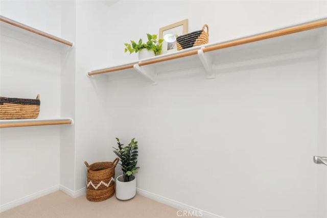 204 Overbrook, Irvine, CA 92620
