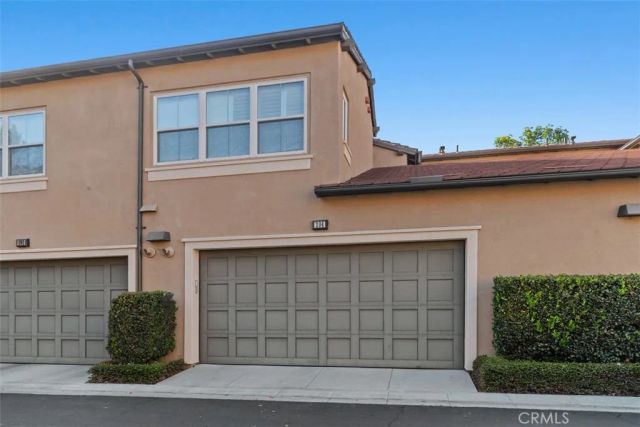 204 Overbrook, Irvine, CA 92620