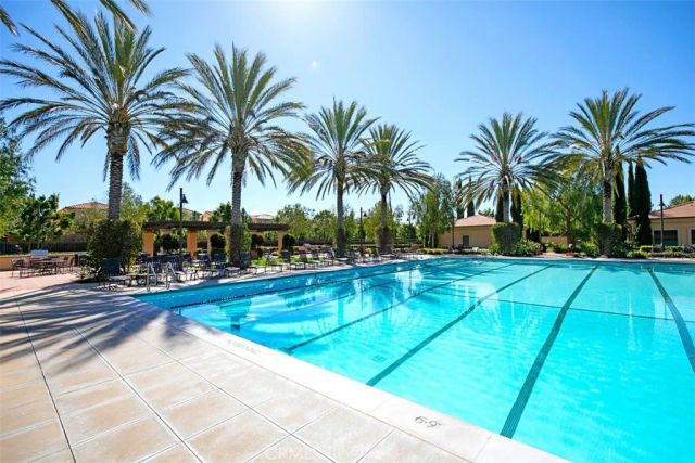 204 Overbrook, Irvine, CA 92620