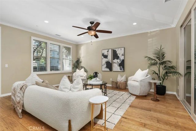 204 Overbrook, Irvine, CA 92620