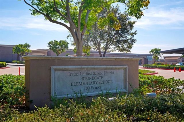 204 Overbrook, Irvine, CA 92620