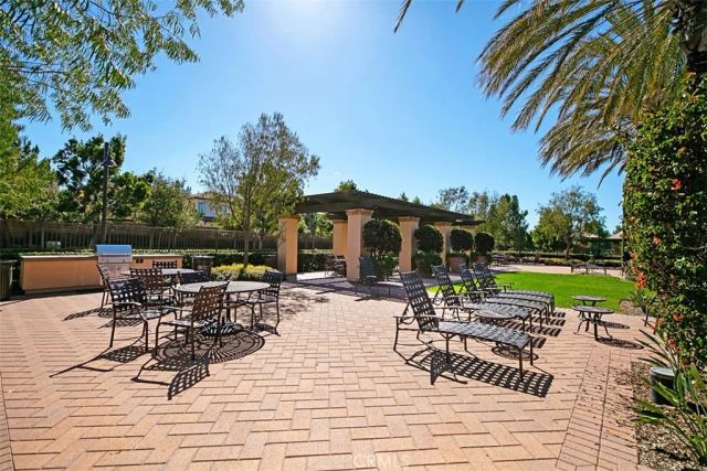 204 Overbrook, Irvine, CA 92620
