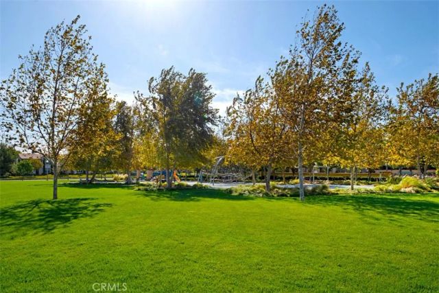 204 Overbrook, Irvine, CA 92620