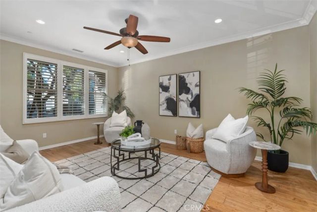 204 Overbrook, Irvine, CA 92620