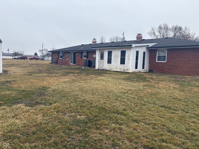 2124 Jackson Lane, Anderson, IN 46011