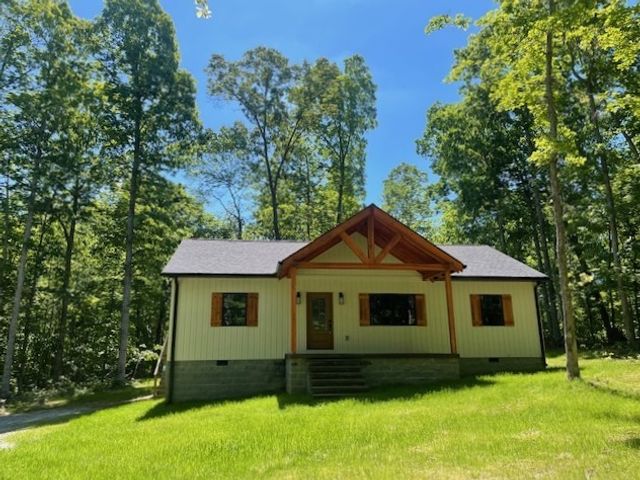700 Hillcrest Rd, Waverly, TN 37185