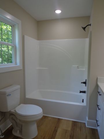 700 Hillcrest Rd, Waverly, TN 37185