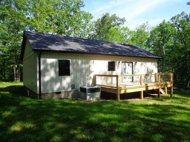 700 Hillcrest Rd, Waverly, TN 37185