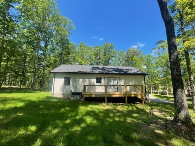 700 Hillcrest Rd, Waverly, TN 37185