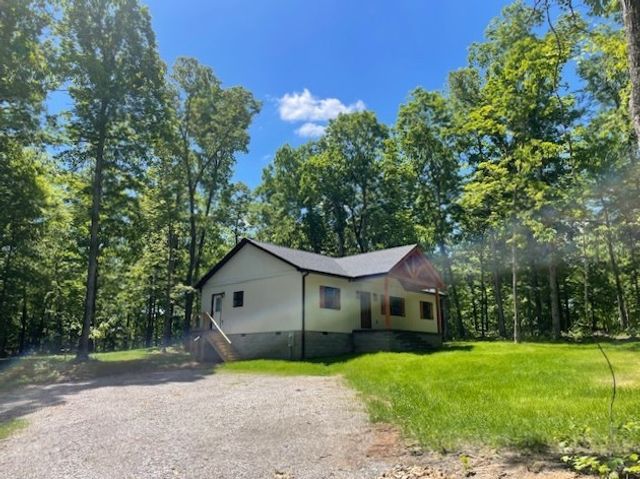 700 Hillcrest Rd, Waverly, TN 37185