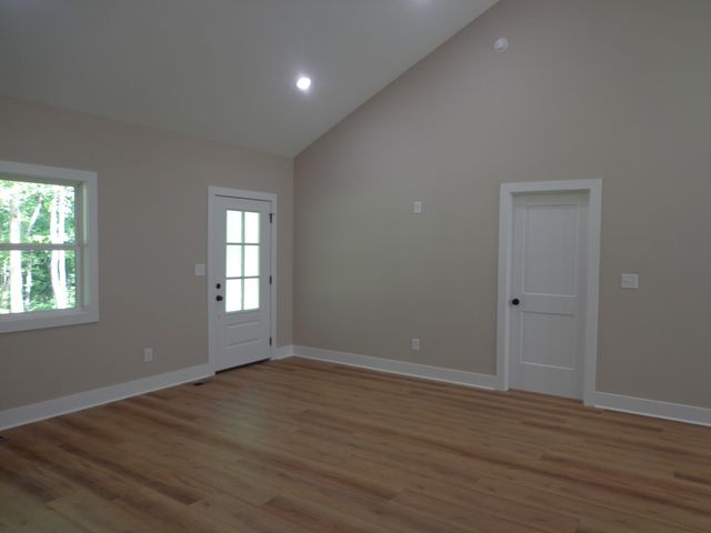 700 Hillcrest Rd, Waverly, TN 37185