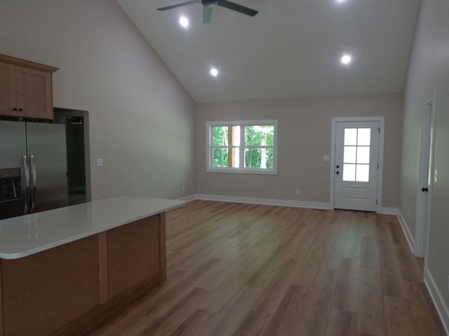 700 Hillcrest Rd, Waverly, TN 37185