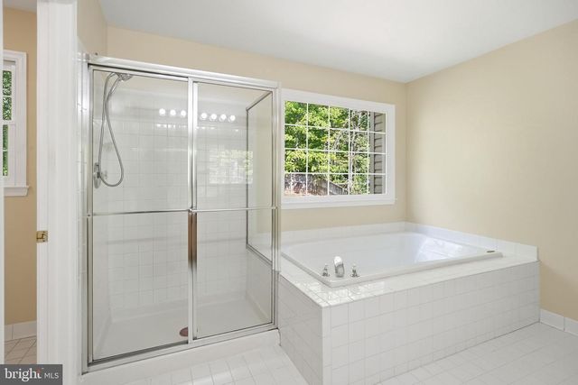 5106 LEATHERBACK RD, Woodbridge, VA 22193