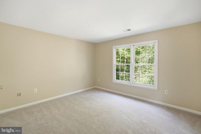 5106 LEATHERBACK RD, Woodbridge, VA 22193