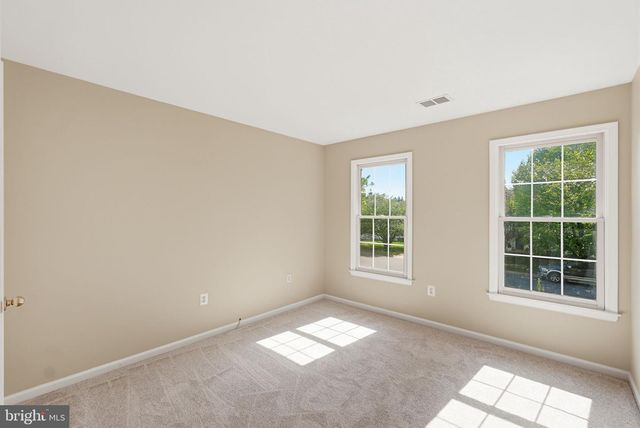 5106 LEATHERBACK RD, Woodbridge, VA 22193