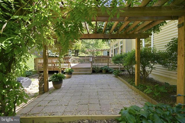 5106 LEATHERBACK RD, Woodbridge, VA 22193