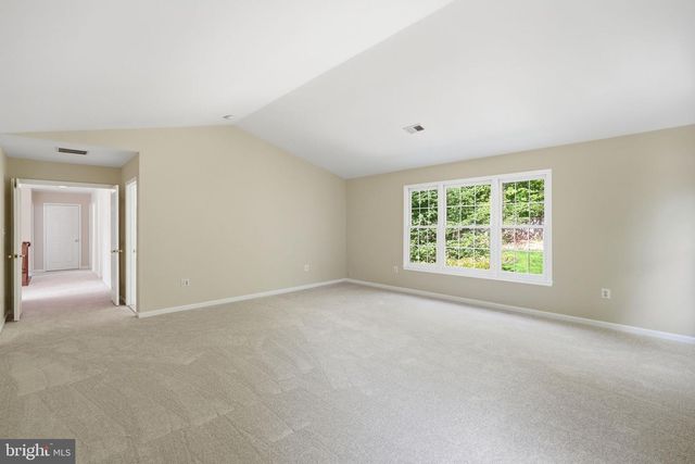 5106 LEATHERBACK RD, Woodbridge, VA 22193