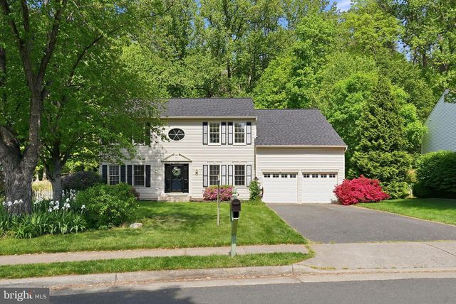5106 LEATHERBACK RD, Woodbridge, VA 22193