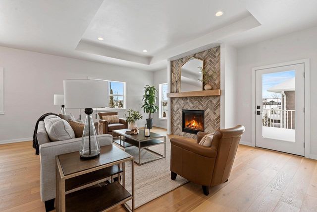 499 PAPERMILL CIRCLE, Kimberly, WI 54136