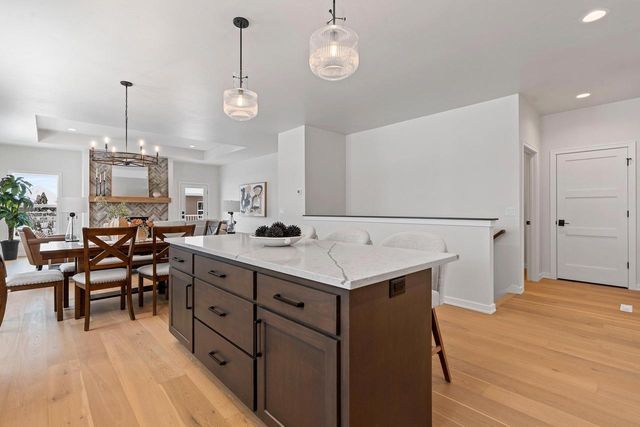 499 PAPERMILL CIRCLE, Kimberly, WI 54136