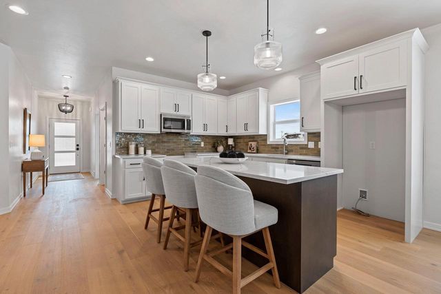 499 PAPERMILL CIRCLE, Kimberly, WI 54136