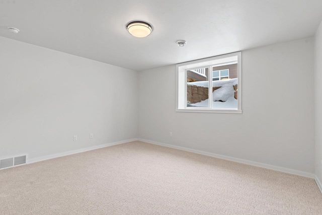 499 PAPERMILL CIRCLE, Kimberly, WI 54136