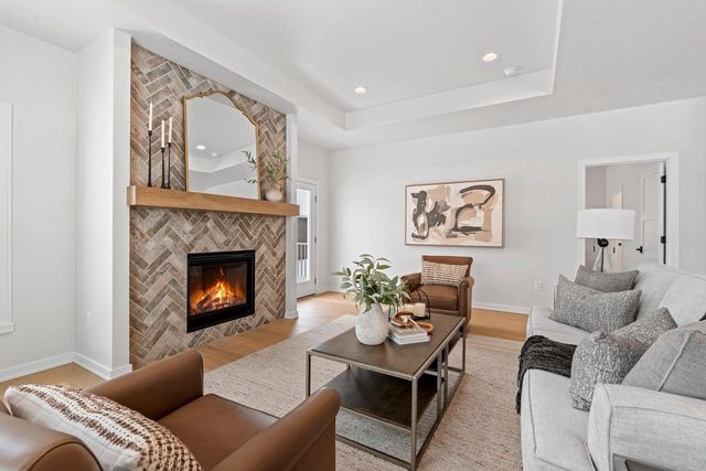 499 PAPERMILL CIRCLE, Kimberly, WI 54136