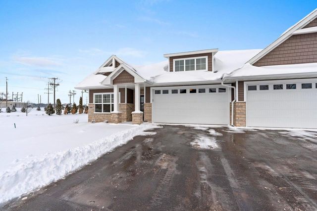 499 PAPERMILL CIRCLE, Kimberly, WI 54136