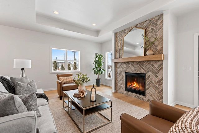 499 PAPERMILL CIRCLE, Kimberly, WI 54136